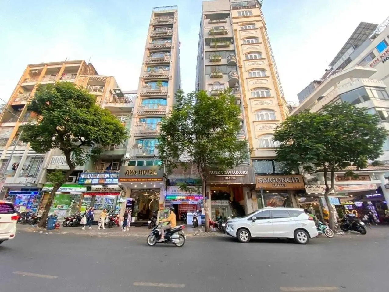 169 tỷ bán gấp mặt tiền - khách sạn Phạm Ngũ Lão, ngang: 8.6m - 12 tầng / dự kiến 70 phòng