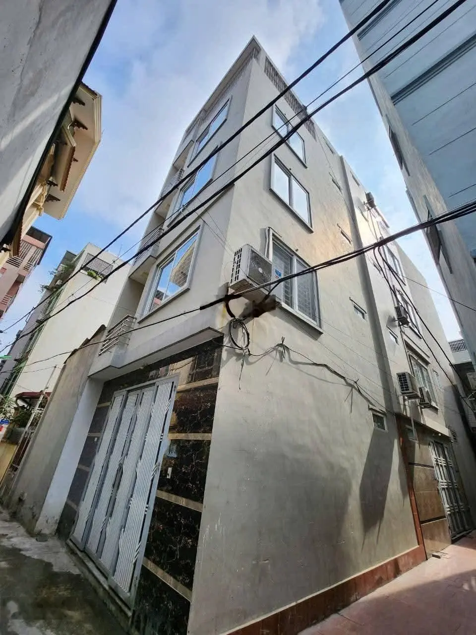 Bán nhà lô góc - ô tô đỗ cửa - ngoại giao đoàn - xuân la - xđ - tây hồ 38m x 5 tầng - giá hơn 8 tỷ.