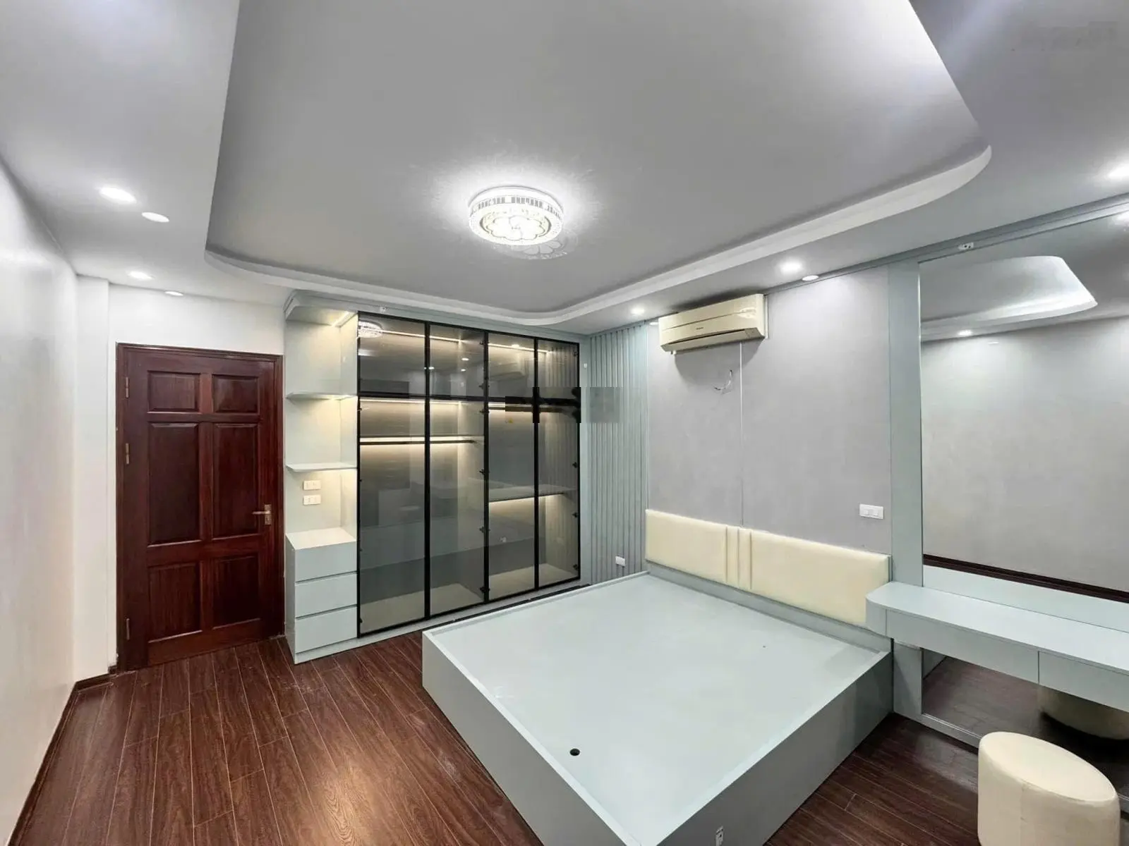 10.2 tỷ - 36m2 - lô góc - ô tô - ngõ thông - kdol - 20m ra phố - Trần Đại Nghĩa - HBT