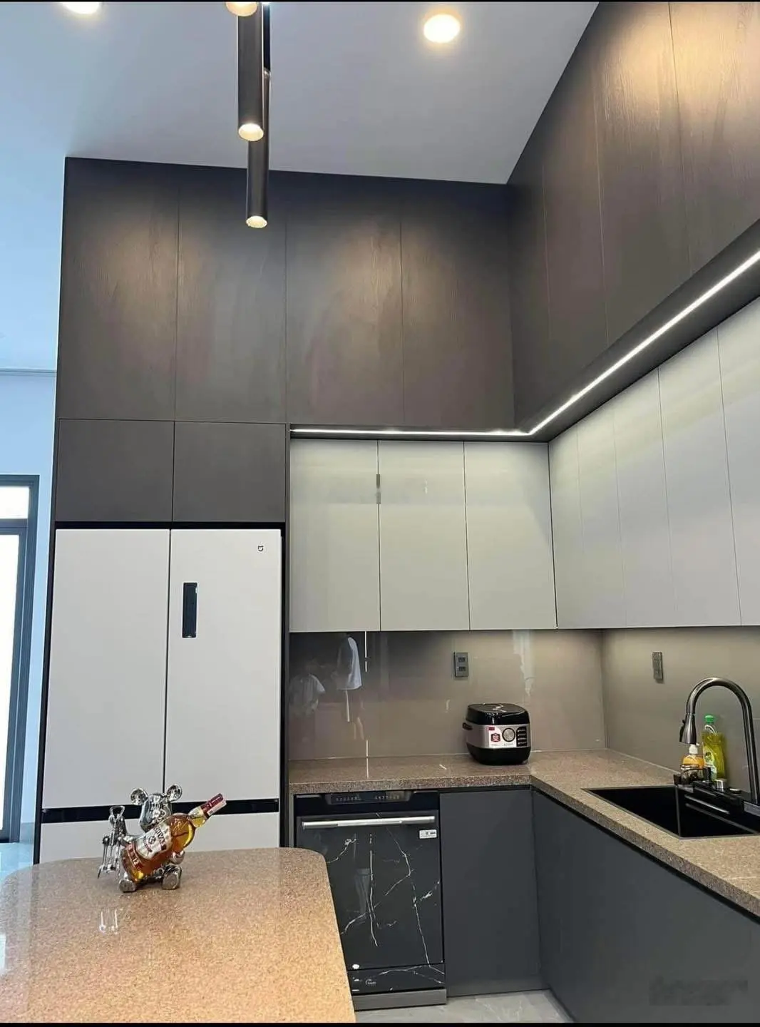 Bán nhà riêng 1 trệt 1 lầu 75m2 nằm trên đường Trịnh Quang Nghị, Bình chánh