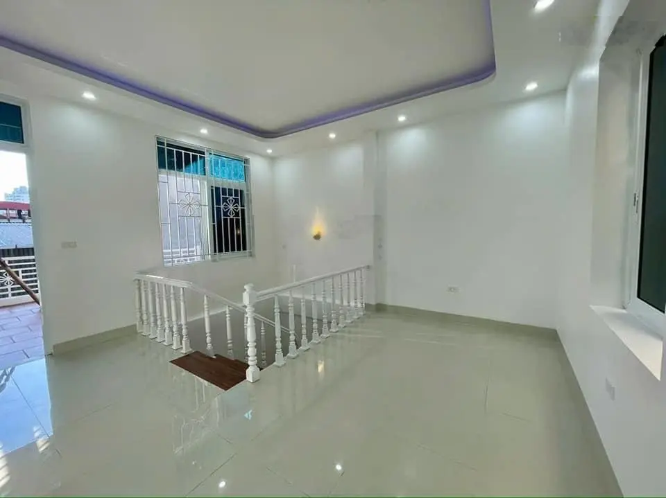 Hàng tuyển Thuỵ khuê, Tây Hồ, DT 40m2, 4 tầng, MT 5m nhà đẹp, giá quá hợp lý, nhanh thì còn