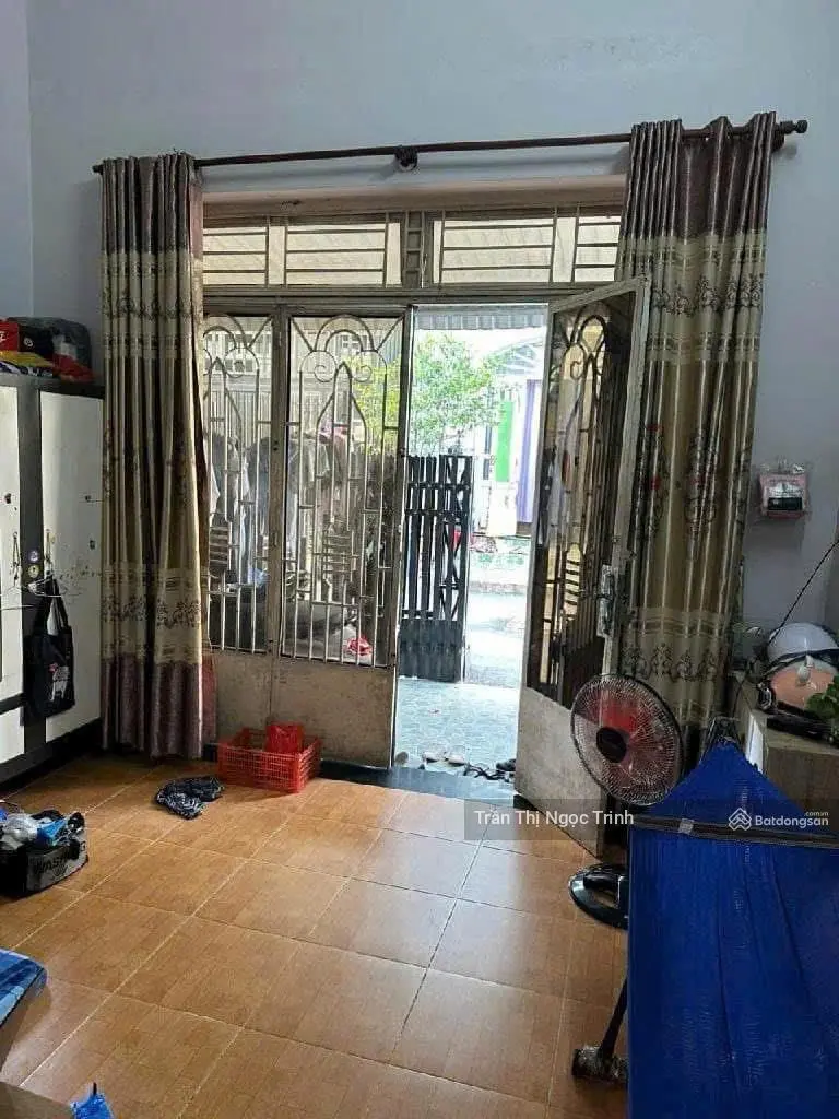 Bán nhà hẻm 39 Tăng Nhơn Phú A, quận 9, DT 50m2, tiện giao thông, giá 4,15ty