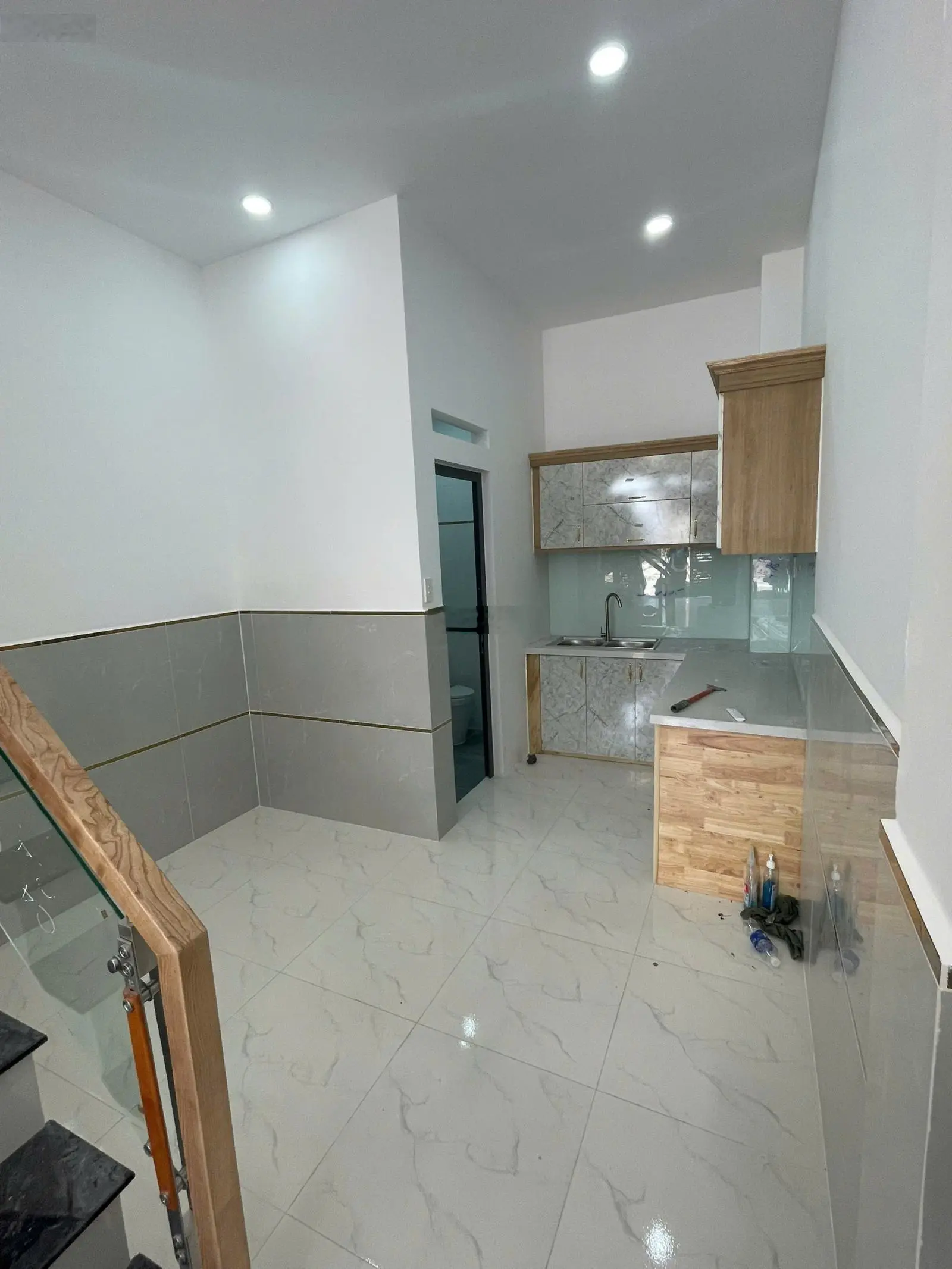 Hàng hiếm tại Mã Lò, 2 phòng ngủ, 2vs, có sân thượng chỉ với 2,68 tỷ. A/C đã sở hữu căn nhà 35m2