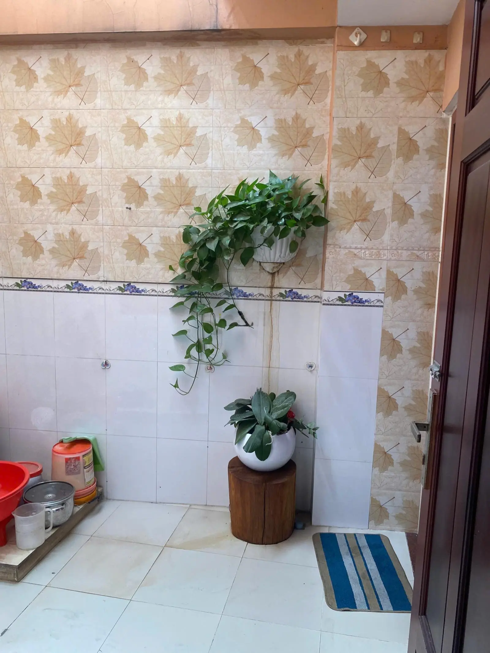 Nhà 6 tầng cách Phạm Văn Đồng 20m có thang máy thông ra Kha Vạn Cân đường xe tải hoàn công đủ 322m2