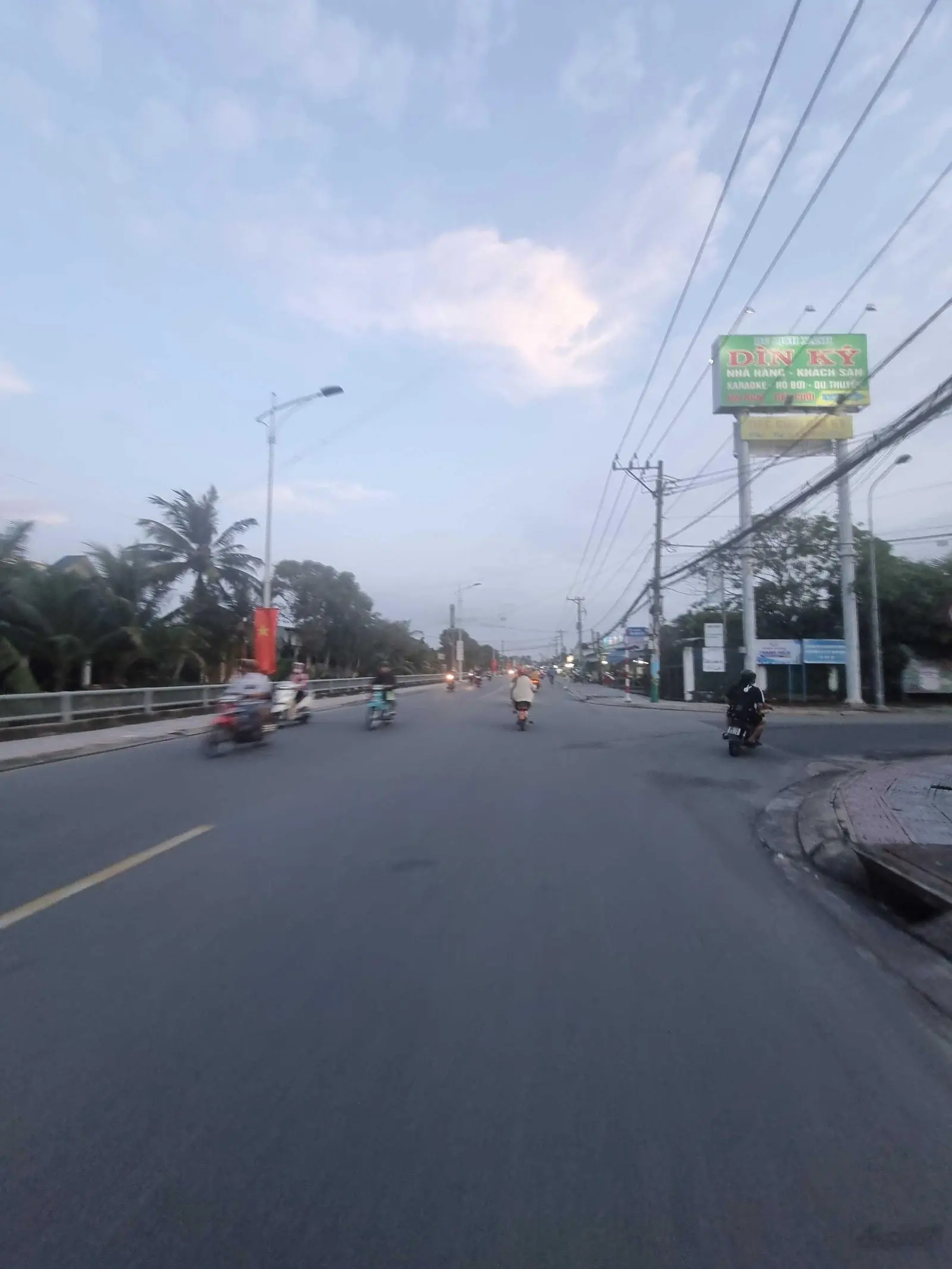 Đất Đường Nhựa 7m gần đường CMT8 Chợ Búng giá 2ty3