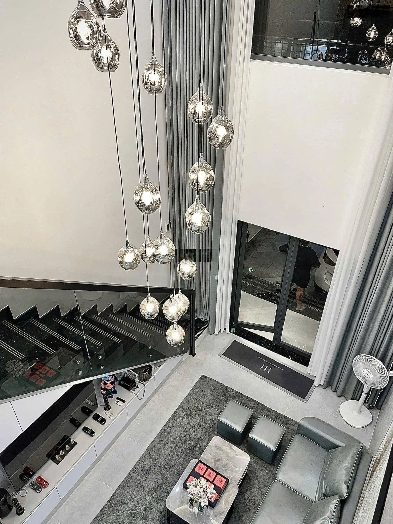 Cần vốn bán nhà 1 trệt, 1 lầu MT Hồ Ngọc Lãm Bình Tân, 95m2 GIÁ 2TY6( còn bớt lộc)