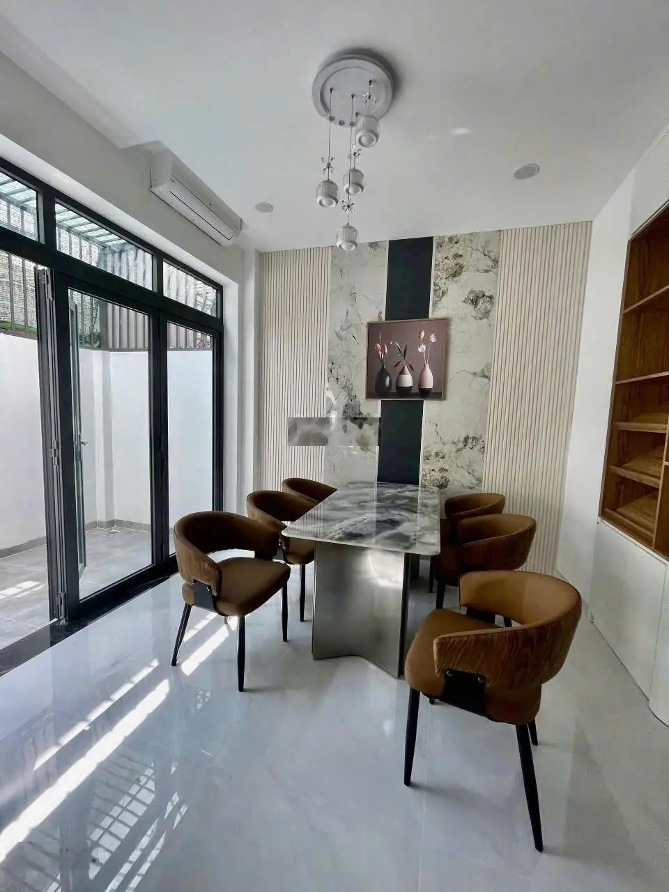 Bán nhà 3 tầng đẹp khu tđc vcn phước hải trung tâm nha trang. tiện ích đầy đủ