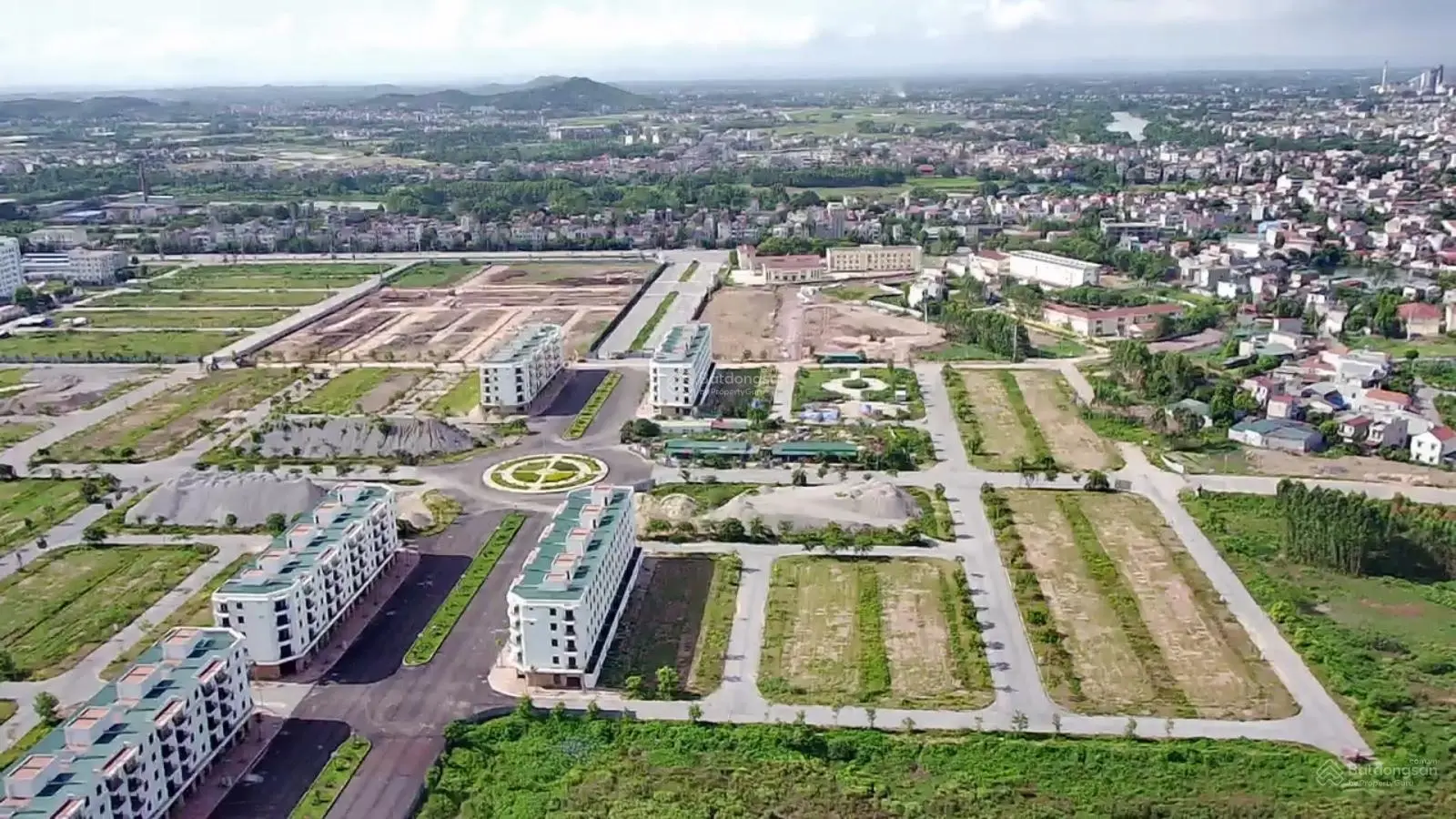 Suất ngoại giao chỉ hơn 2 tỷ / lô 90m2 giá trực tiếp CĐT Lam Sơn