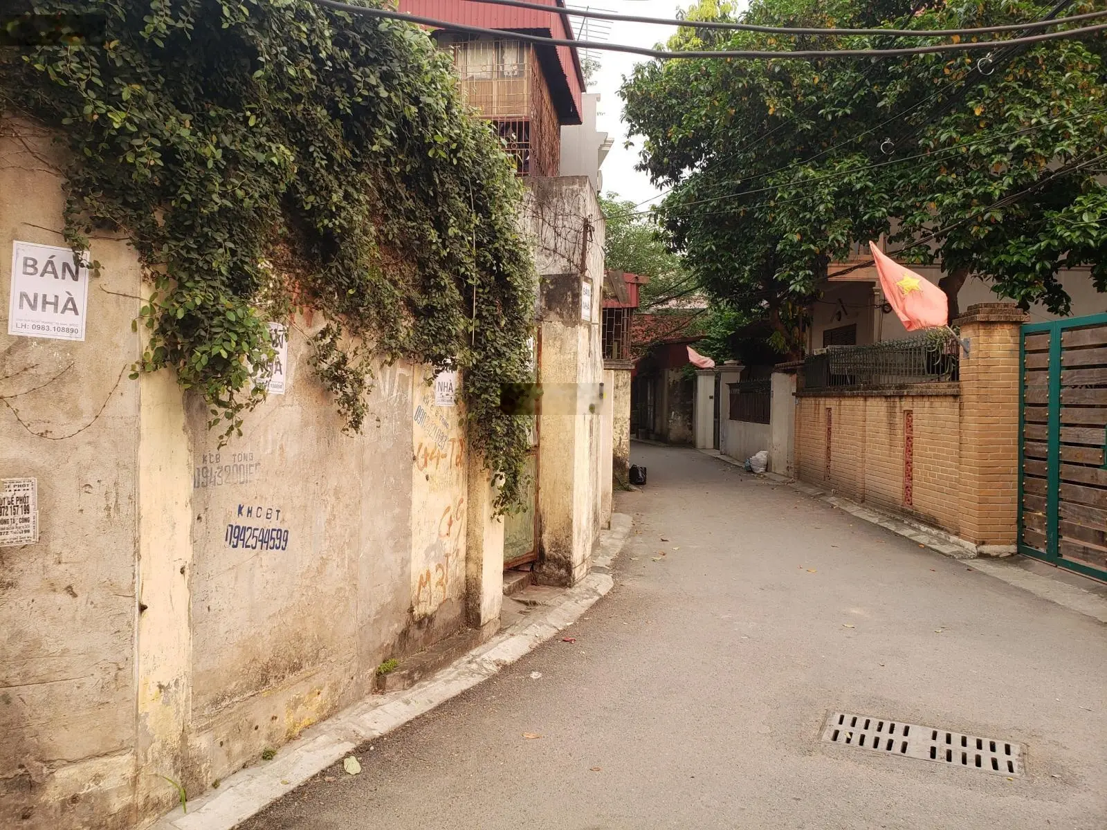 Bán nhà SĐCC, DT 62 m2 ô tô vào nhà, số 24 ngõ 114/2 phố Tân Phong, Thụy Phương, Hà Nội