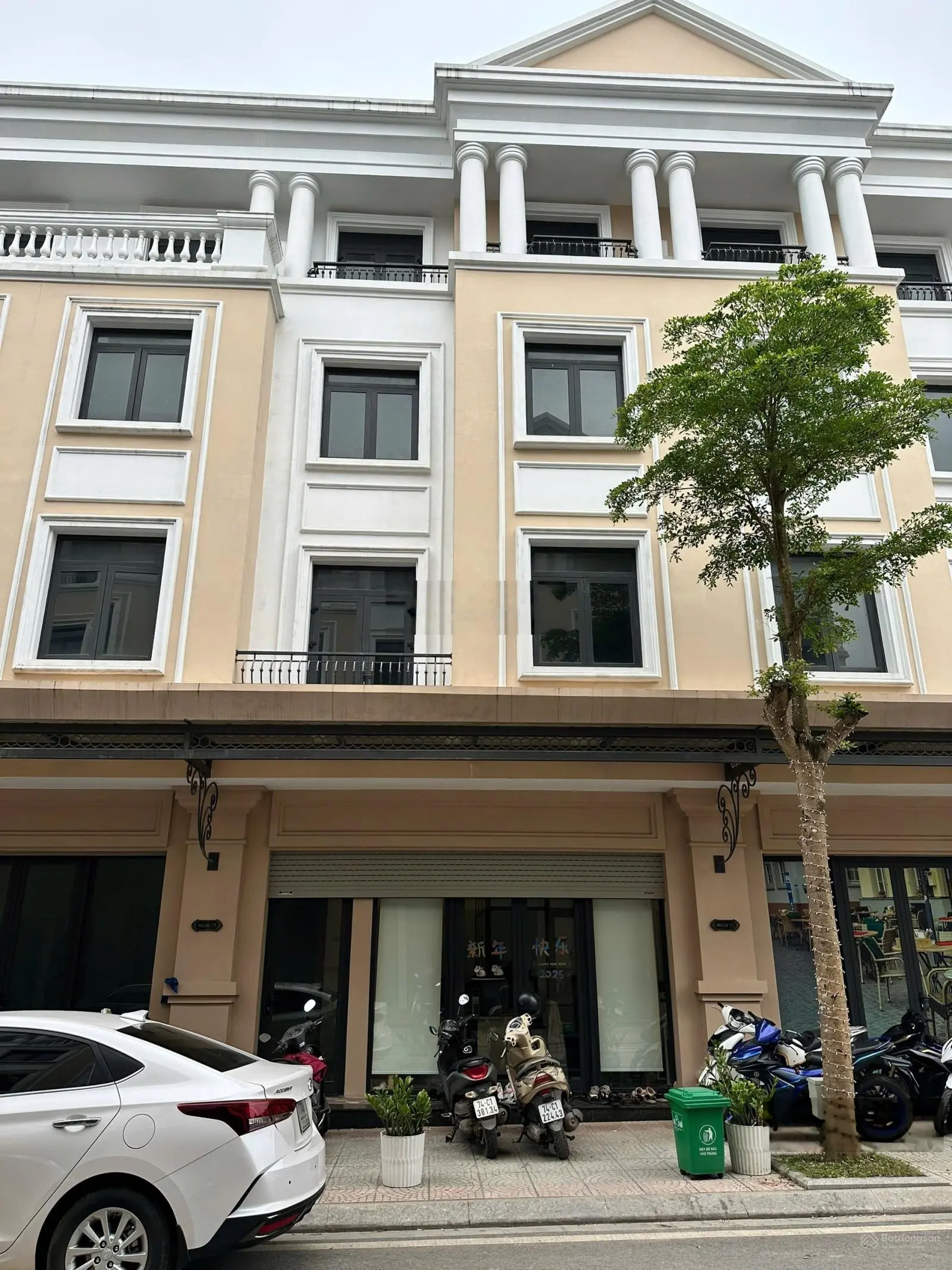 Bán Shophouse tại Vincom Shophouse Royal Park, 5,9 tỷ, 75m2, 4PN, 4WC, đẹp, nhiều tiện ích