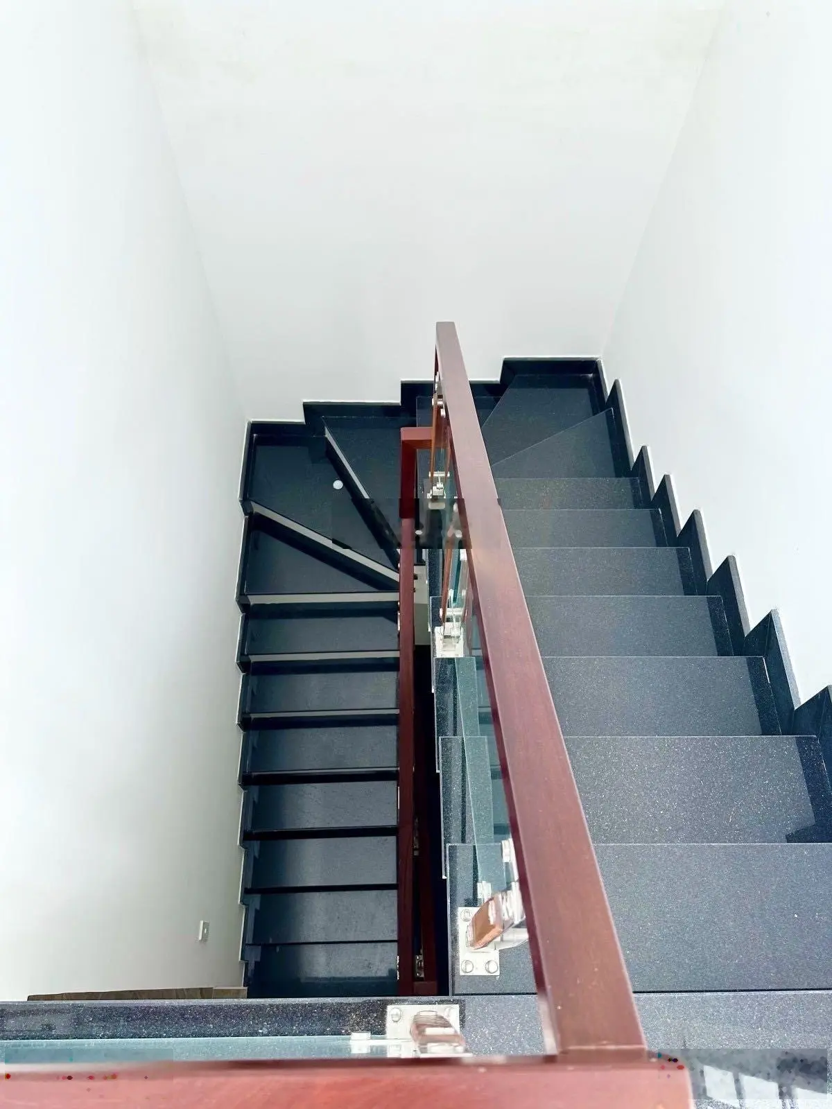 Nhà đẹp Phú Thọ Hòa - hẻm ô tô đổ cửa - 53m2(4.3x13m) - 4 tầng mới - 50m ra mặt tiền- nhỉnh 6 tỷ TL