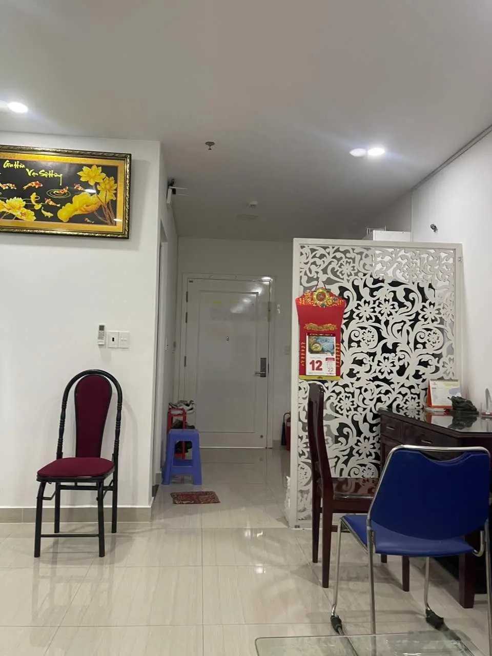 Căn 50m2, giá tốt chỉ 1.7 tỷ, có ban công, view đẹp ngắm phố, tầng thấp, gió mát, LH 0909 393 ***