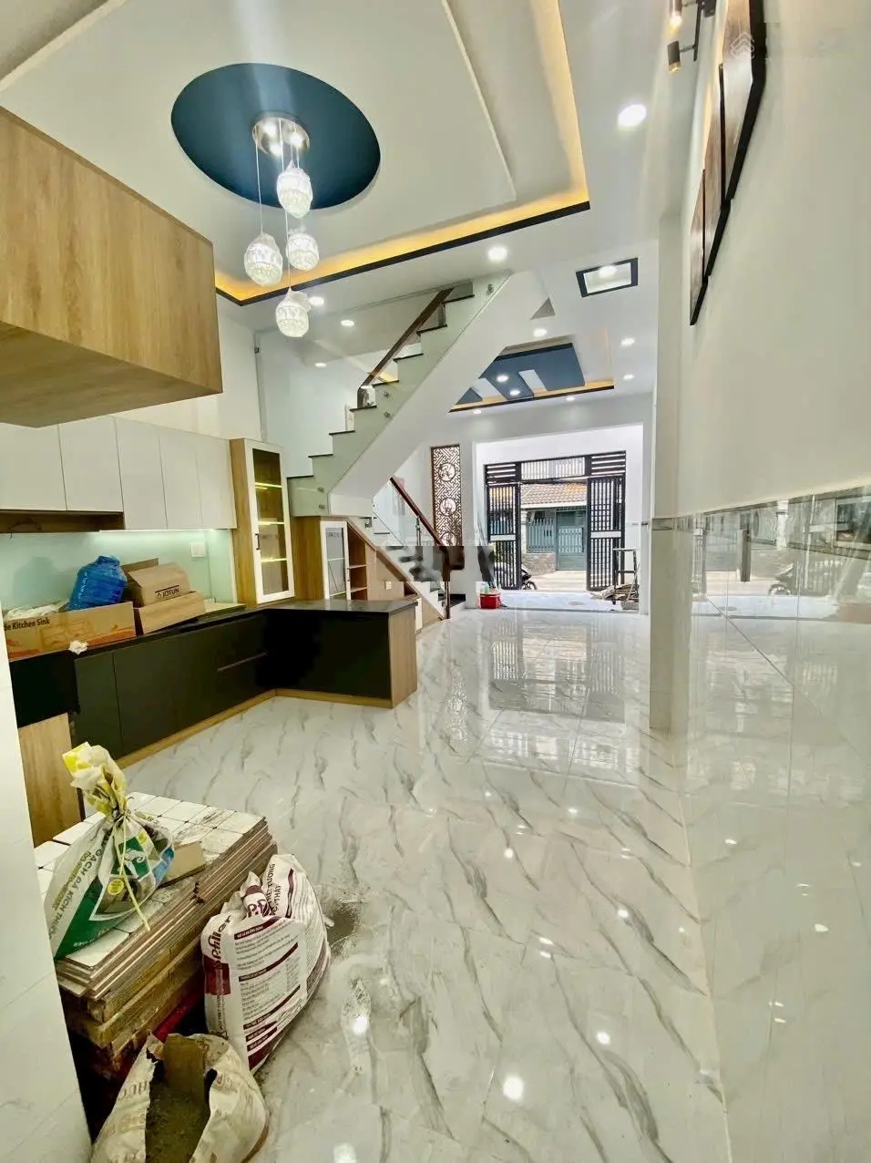 NHÀ BÁN mới Xây (36m2) Chợ BÀ HOM -Sổ Hồng Riêng Quận Bình Tân