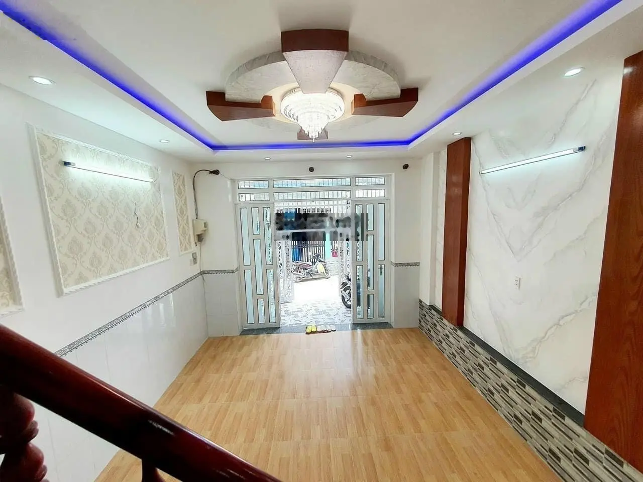 Nhà đẹp giá rẻ đường Võ Thị Sáu nhựa 1 Trệt 1 lầu, 2 phòng ngủ, có sân đậu xe gần THCS Đông Hoà