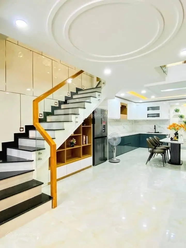 Nhà rẻ cuối năm nhanh tay sở hữu | Nhà đường Hoàng Hoa Thám 60m2 sát THPT Hoàng Hoa Thám