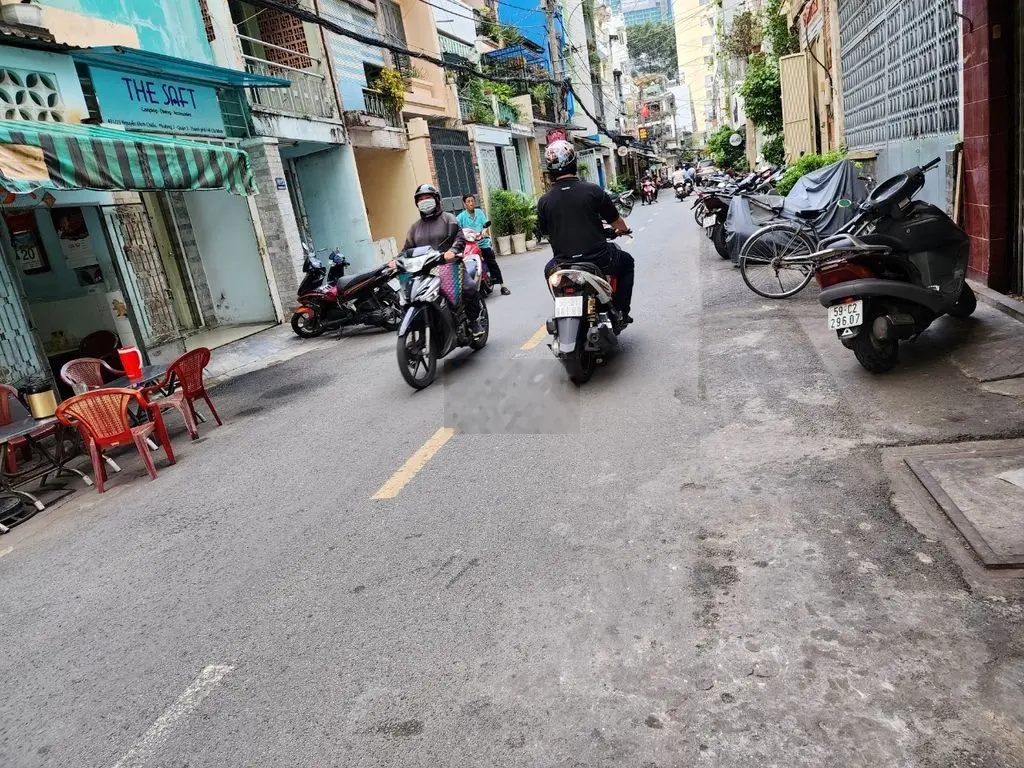 Mặt tiền đường Bàn Cờ - nói dài 33m2 GIá 11 tỷ Q3