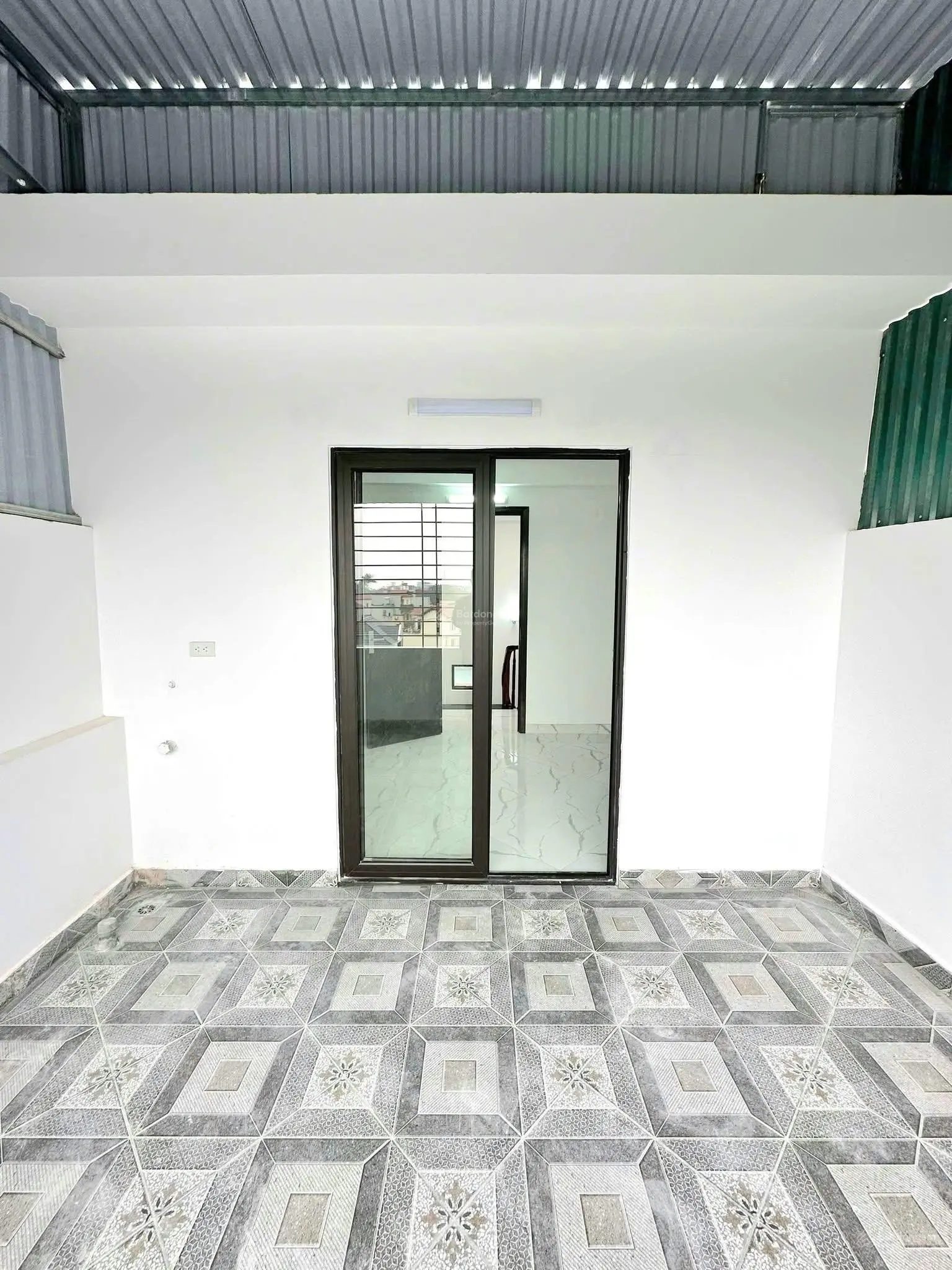 Phú Diễn - 37m2 - Ô tô đỗ cửa - Nhỉnh 6 tỷ
