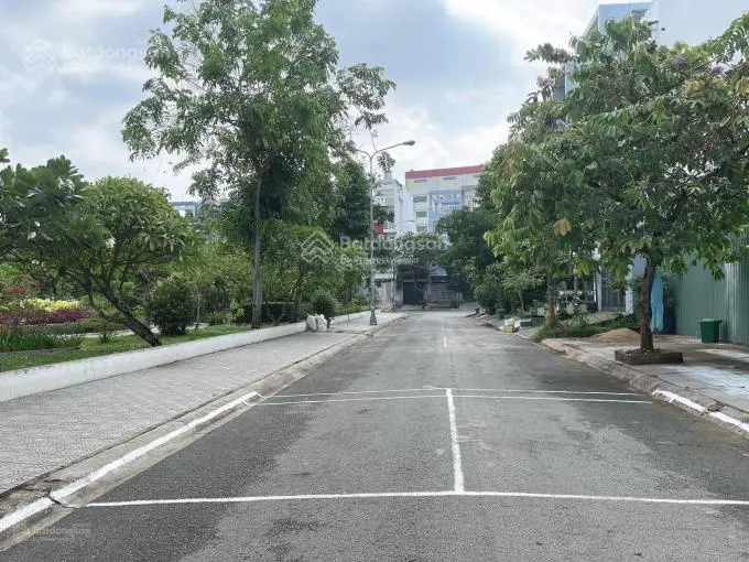 Cần bán nền đất mặt tiền đường số, KDC Nam Hùng Vương, P. An Lạc, Quận Bình Tân, đối diện công viên