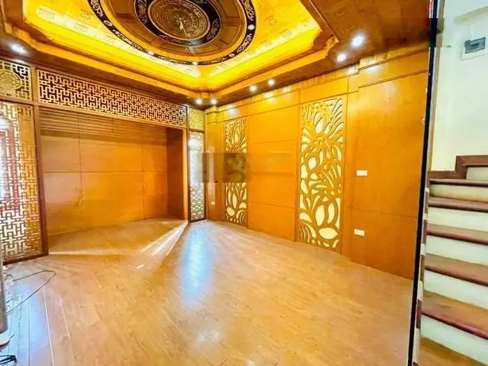 Bán nhà MP hồ Hạ Đình view hồ lộng gió lô góc DT 50m 7tầng thang máy MT 4m giá 16tỉ. 0981 585 ***