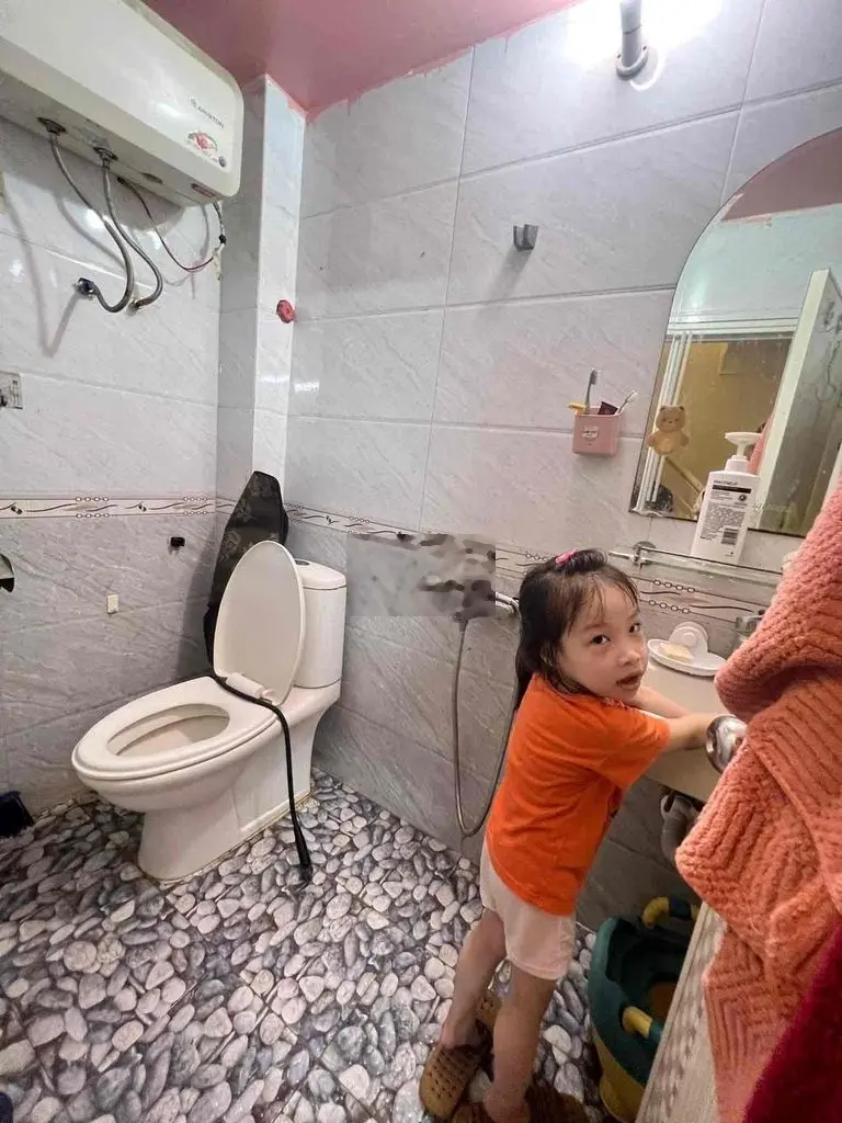 NHÀ KIM MÃ, NGÕ TO, DT 30 M2, MT 3,2 M, 5 TẦNG, GIÁ 2.72 TỶ
