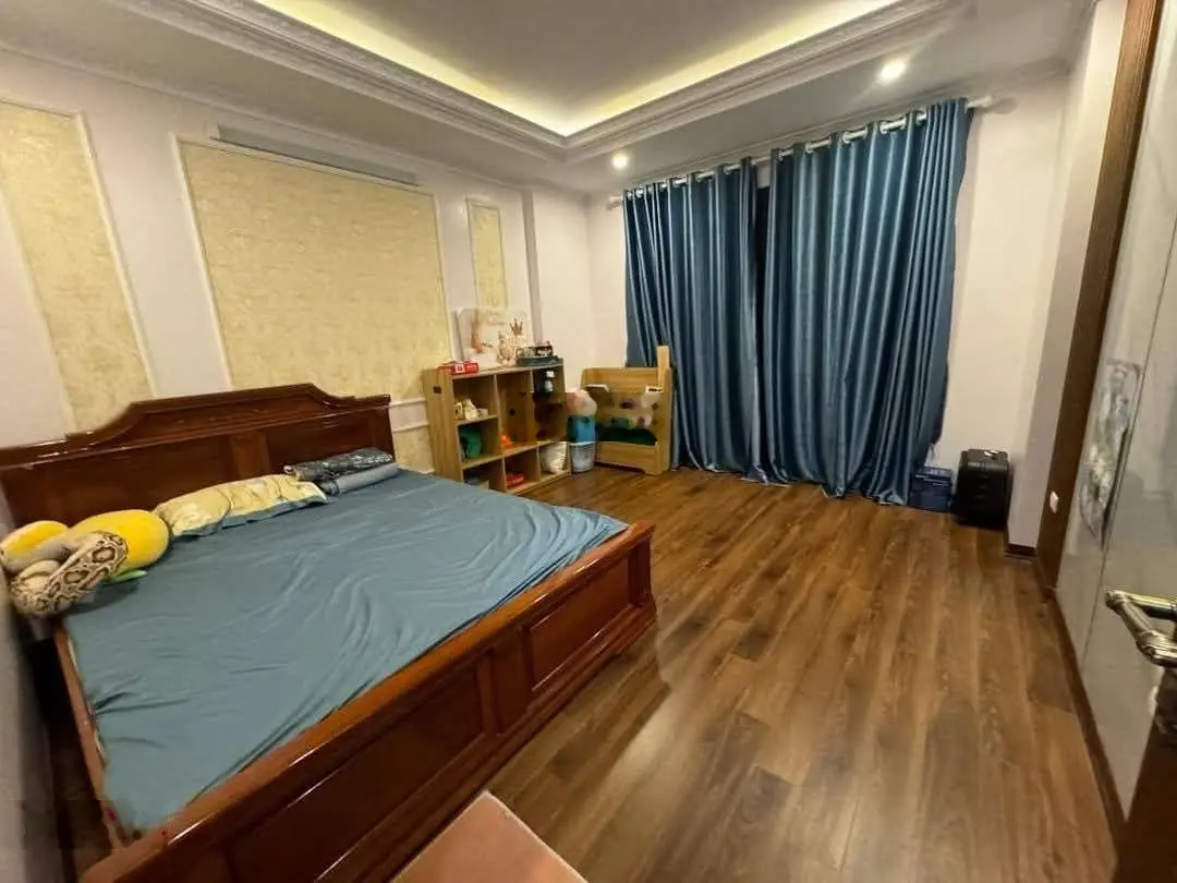 Bán nhà phố khu phân lô quân đội 52m, 6t, mt 4m, 18,5 tỷ, thang máy, thanh xuân. 0971685580