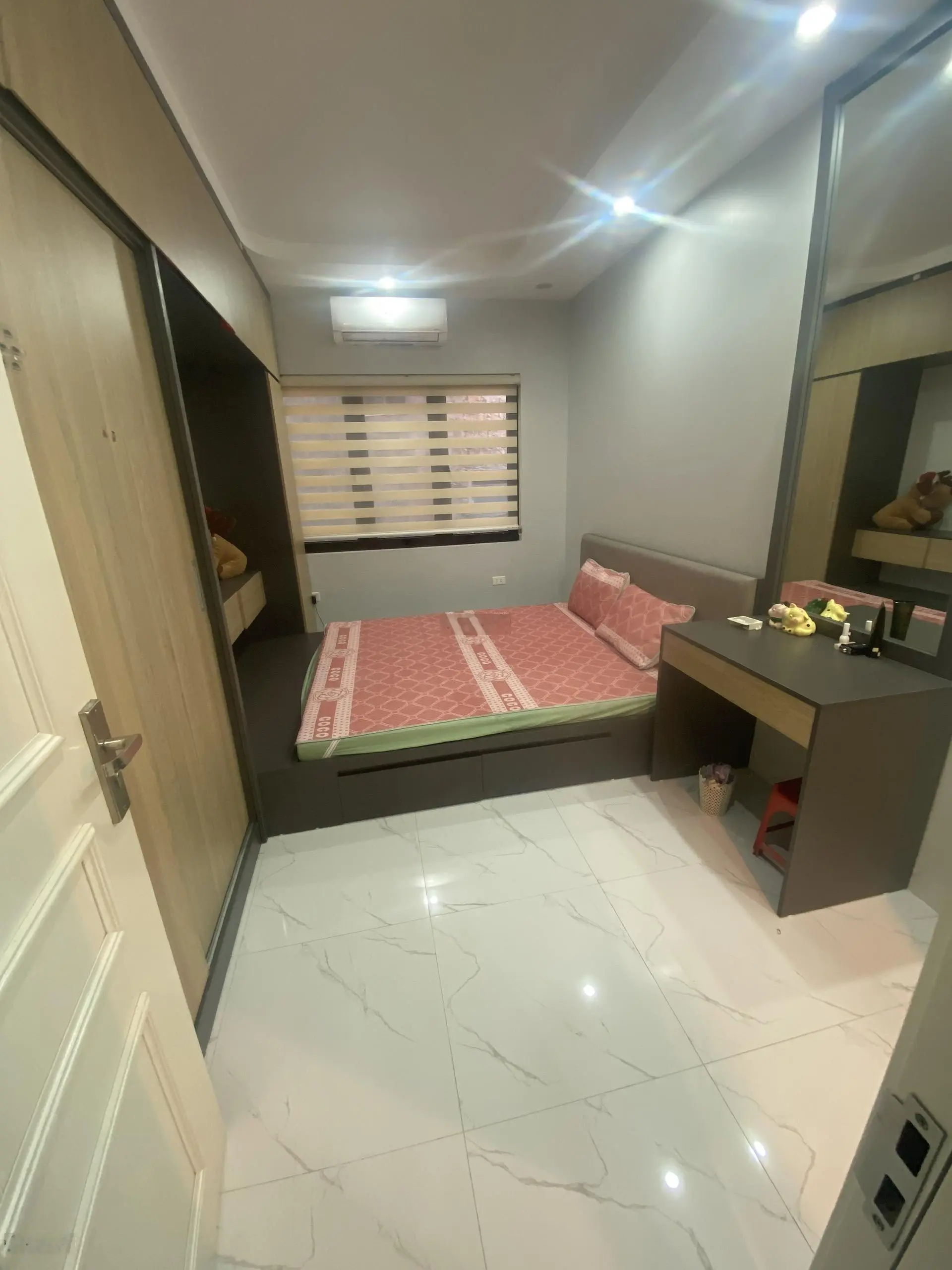 Bán nhà Bạch Đằng DT 25m2 gần phố ngõ thông nhà mới xây 2 năm gần trung tâm tiện ích quanh nhà