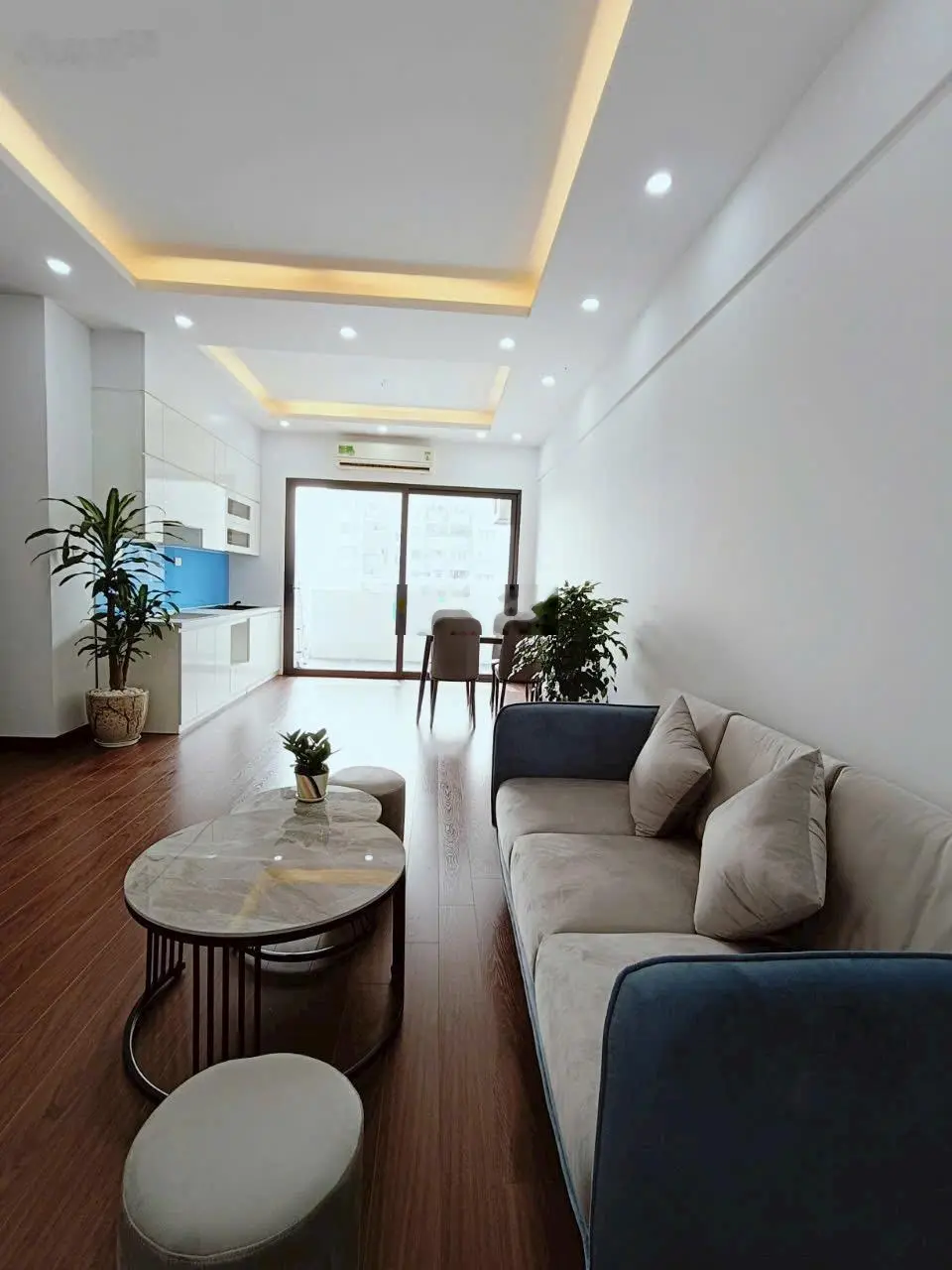 Em bán căn CC 3.2 tỷ Việt Hưng, LB nhà mới tinh ạ
