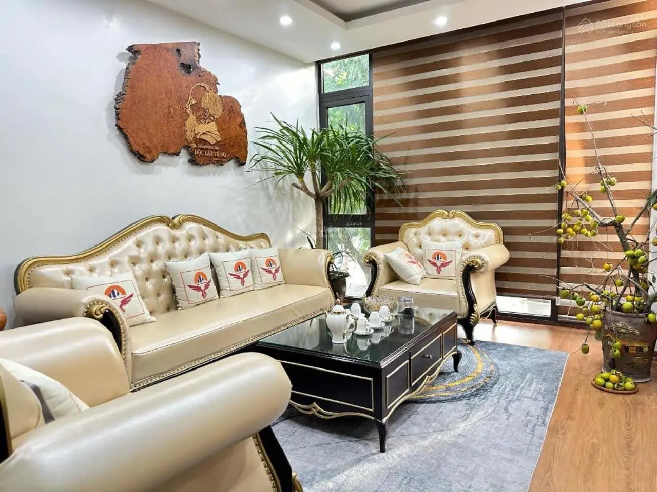 Bán nhà! Siêu phẩm Dương Khuê, Cầu Giấy 77m2, mặt tiền 8m, nhỉnh 23 tỷ, 45 chỗ, kinh doanh, vỉa hè