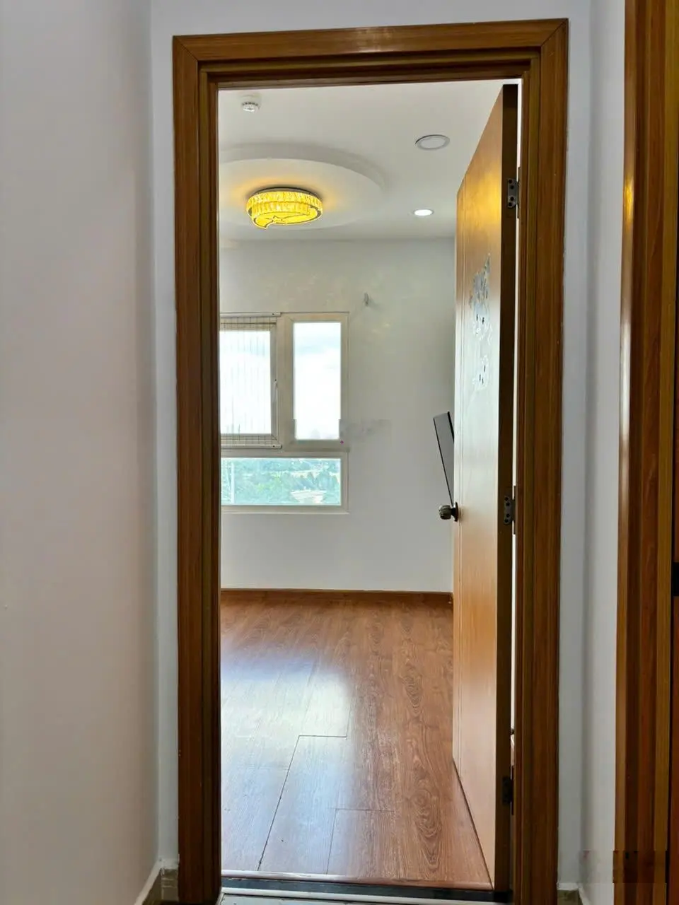 Bán căn hộ 3 phòng ngủ tại Saigonres Vincom Nguyễn Xí, chính chủ giá 4 tỷ LH MR. Hoàng 0932 359 ***