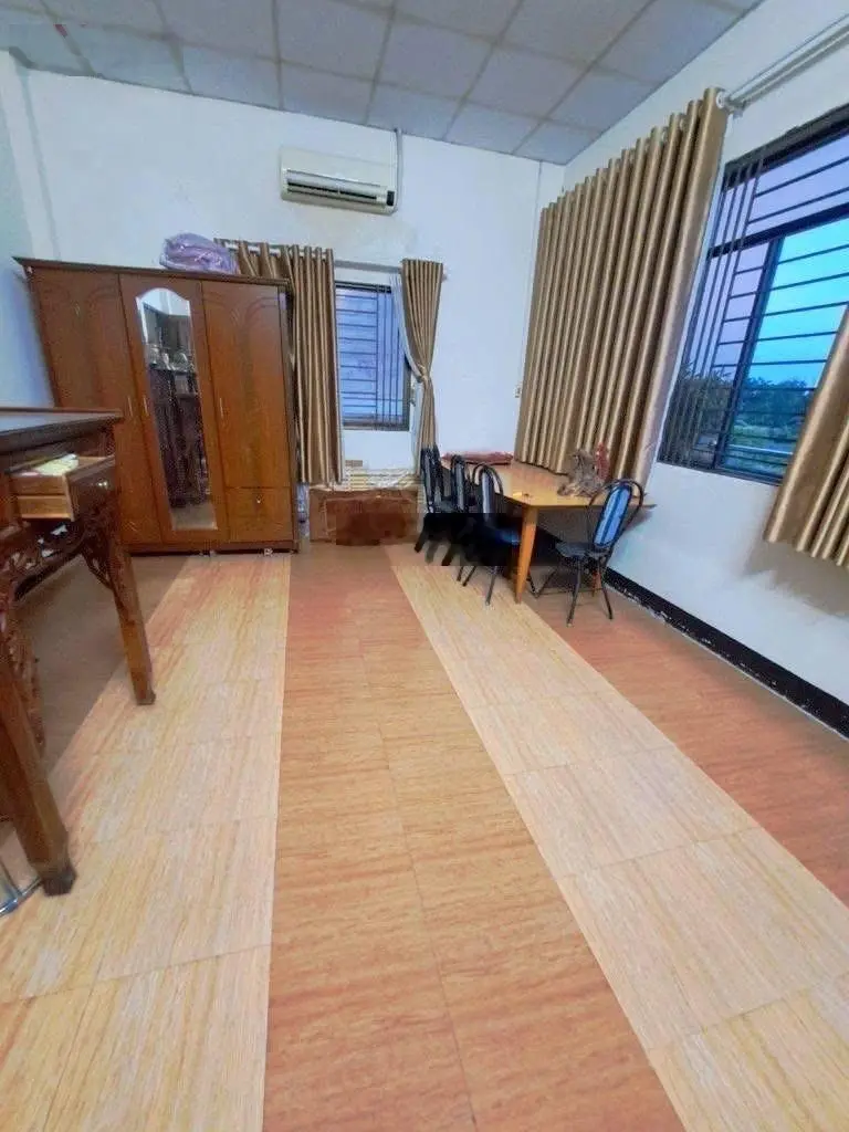 Bán nhà 2 tầng hẻm xe hơi, Trường Thọ - 112m2 - 4 phòng ngủ - giá 6.5 tỷ