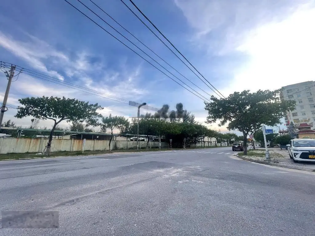 Bán đất biển Tân Trà, đường Kim Đồng, gần khu FPT, 150m2, đường 7.5m, giá siêu rẻ 3,85 tỷ