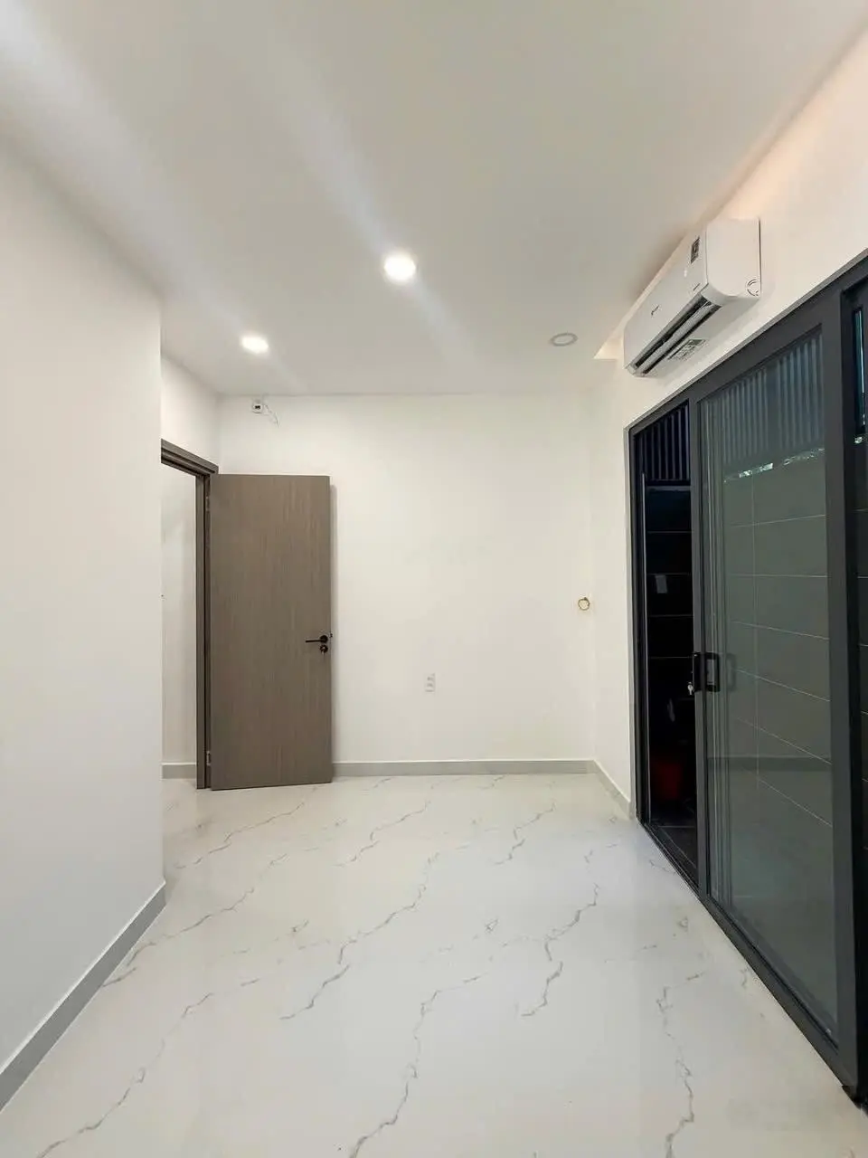 Bán nhà ra mặt tiền Rạch Xuyên Tâm 482/10/36/24 Nơ Trang Long - DTCN 49.5m2 - nhà mới đẹp y hình