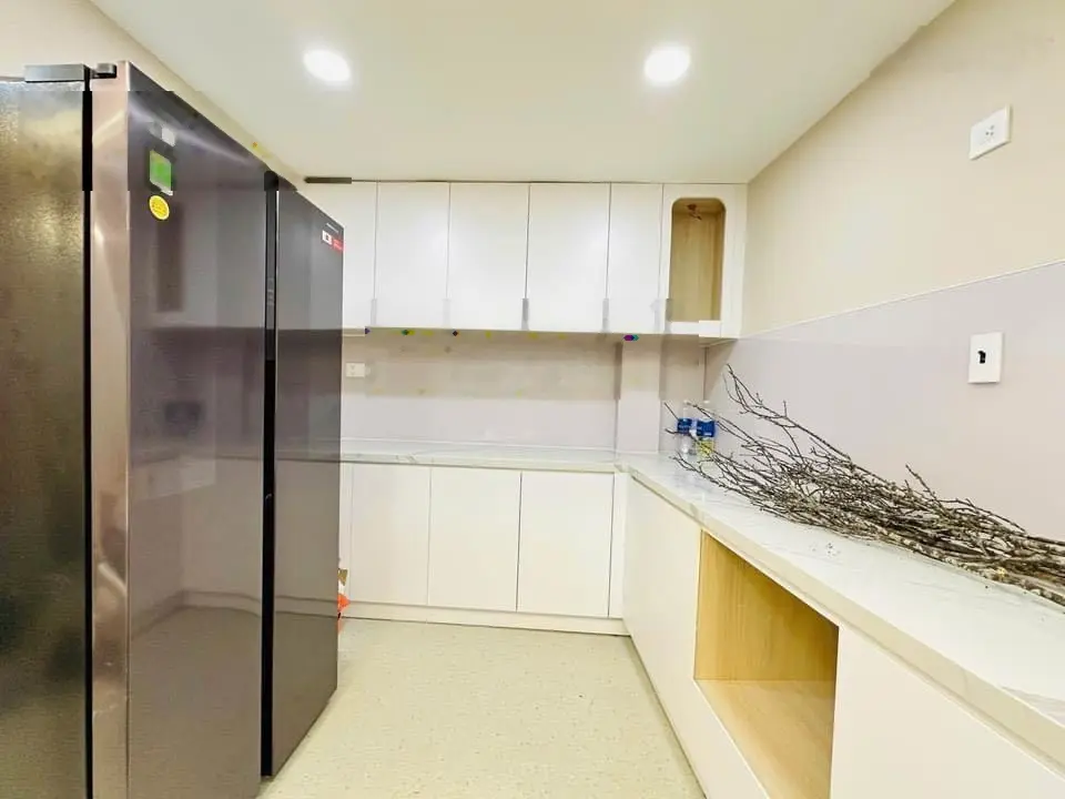 Hết hợp đồng thuê gửi bán ra căn Ung Văn Khiêm 64m2 sau lưng trường Tiểu Học Đống Đa