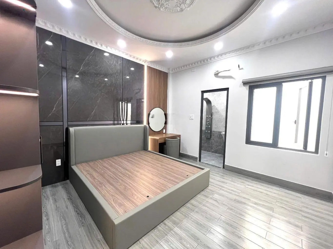 Bán nhà đẹp 5 tầng 68m,gần đại lộ phạm văn đồng, hxh thông xe hơi vào nhà chỉ 8 tỷ x.