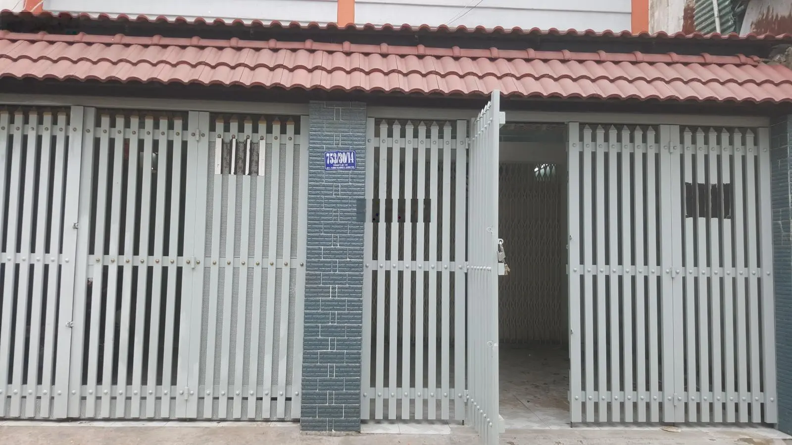 Bán nhà khu Tên Lửa căn đôi 8 x 16