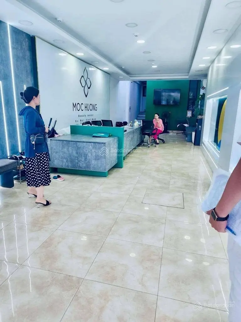 Cần bán gấp - toà nhà mặt phố hồ tùng mậu - cầu giấy, vỉa hè rộng, 71mx8tầng, thang máy - 36.tỷ