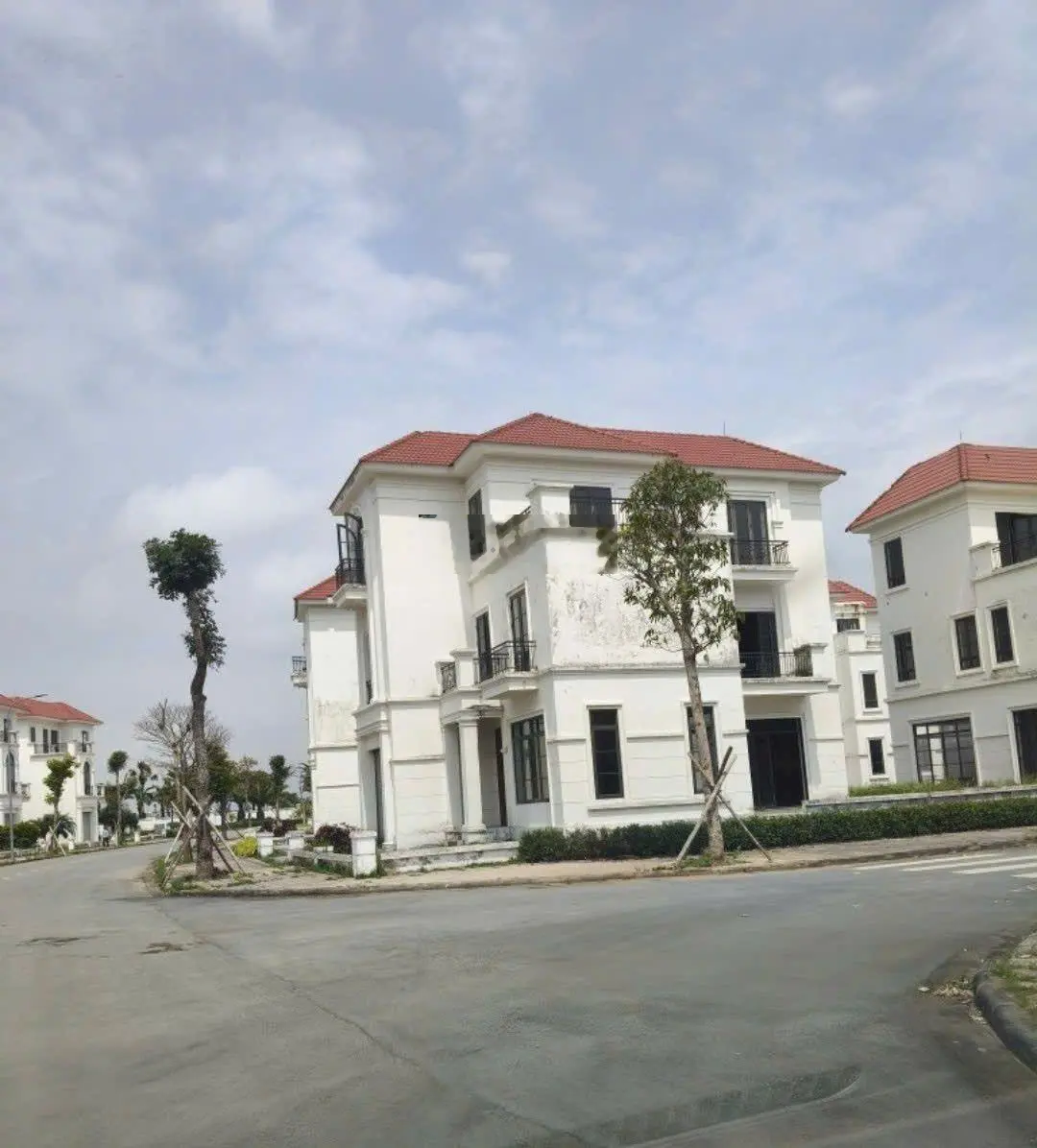 Bán căn biệt thự xây thô 310 M Khu BRG Ngọc Xuyên Đồ Sơn
