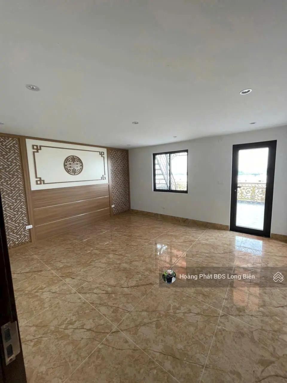Bán nhà Khu phân lô A38 Tư Đình - Long Biên. Thang máy, Gara Ôtô, Vỉa hè. 60m x 8T. Lh 0965858116
