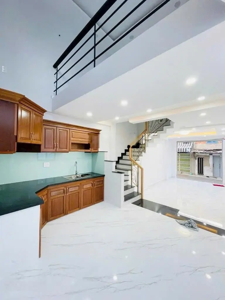 Bán nhà mặt tiền đường xe hơi khu biệt thự KDC Bông Sao, 6 tầng - lô góc - ngang 5, ko lộ giới, Q8