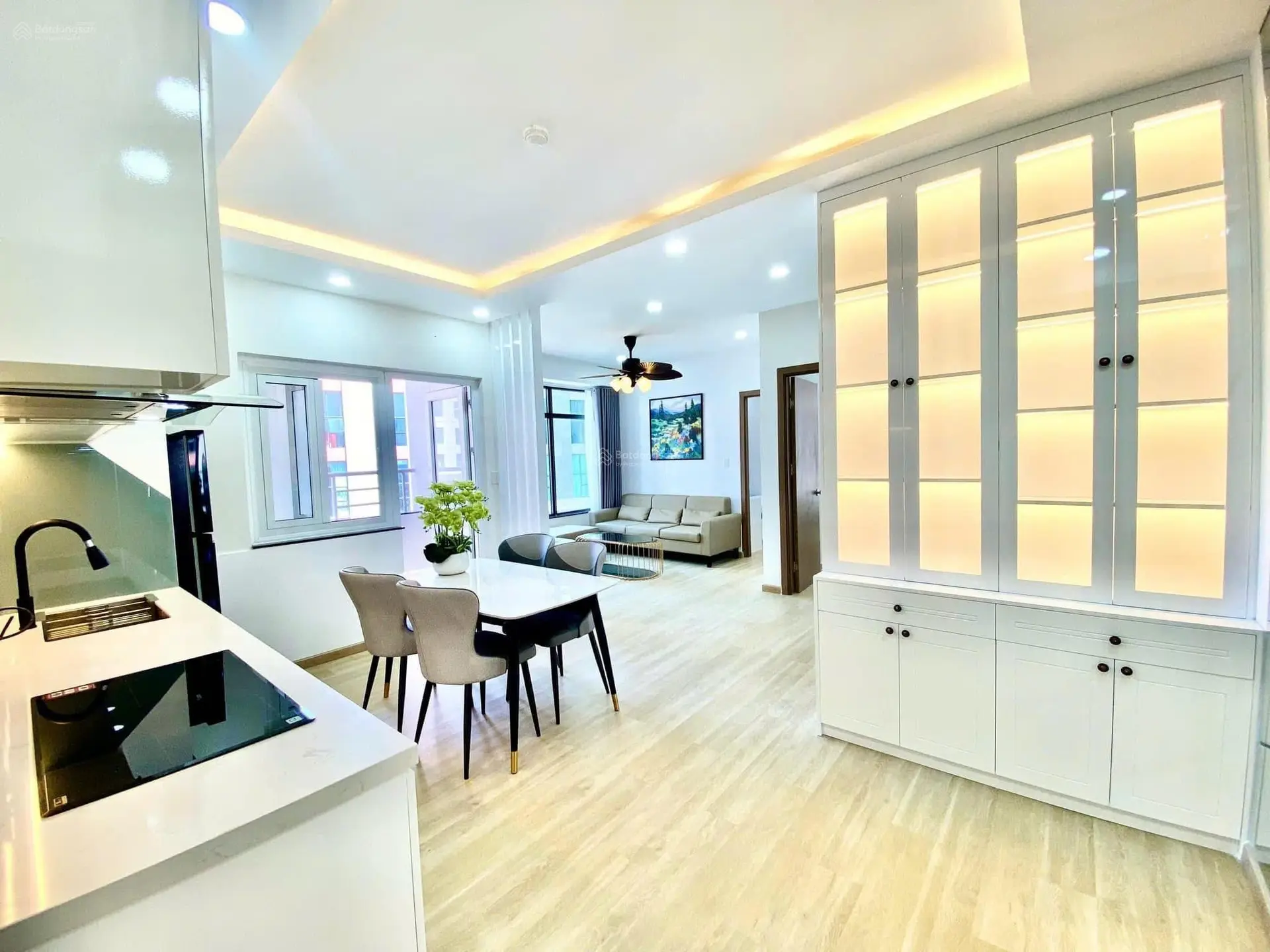 Bán căn góc Mường Thanh Viễn Triều, , Nha Trang, căn 520 toà 1B giá 2tỷ 280, 67m2, Full nội thất