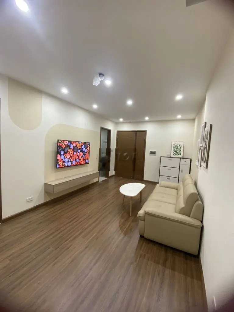 Bán căn hộ B3 Nam Trung yên, 60m2, 2 ngủ,ban công rộng, thoáng