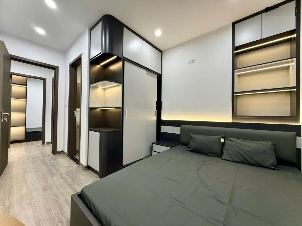 Bán gấp căn 56m2 - 2ngủ&2 vệ sinh HH1 Linh Đàm Hoàng Mai Hà Nội. Lh: 0966 455 *** em Thuỷ