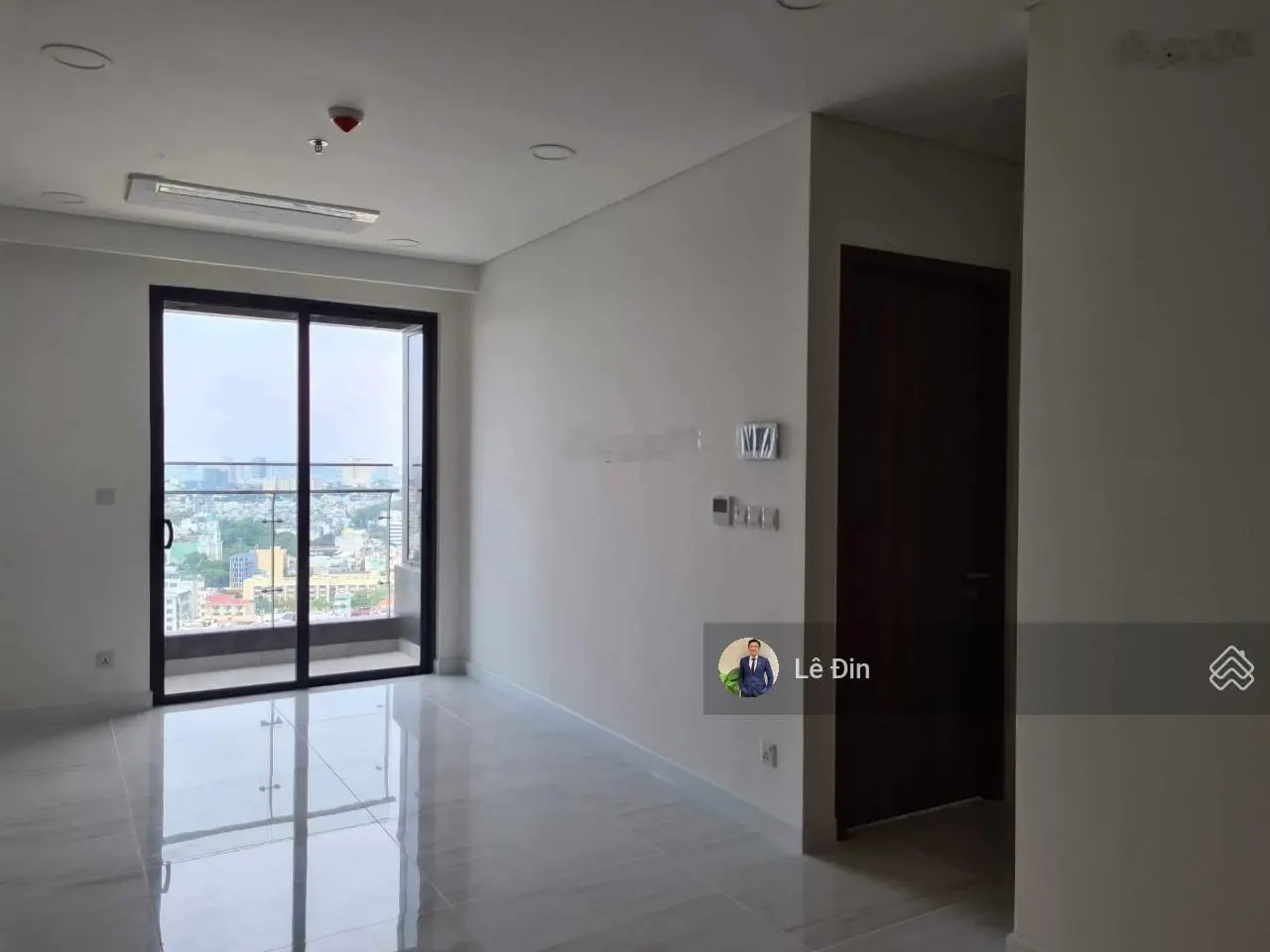 Căn 1PN 50m2 hoa hậu đẹp nhất Kingdom 101, view Quận 1 xem pháo hoa, giá 4.7 tỷ bao hết