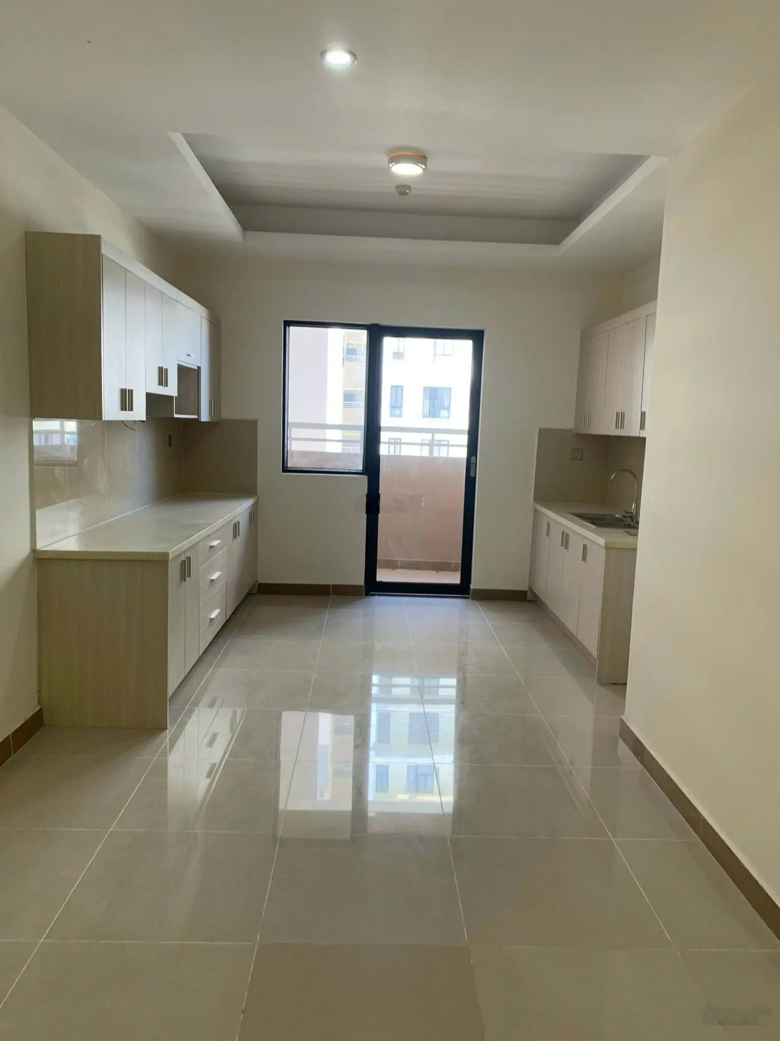 Bán căn hộ 161m2 3pn/4wc giá cực rẻ chỉ 2 tỷ 850 tại era town đức khải quận 7