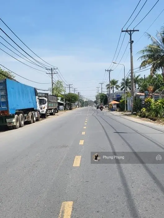 Cần tiền làm ăn bán nhanh lô đất gần Chợ Giữa, Xã Phú Hưng, Bến Tre, DT 100m2, SHR