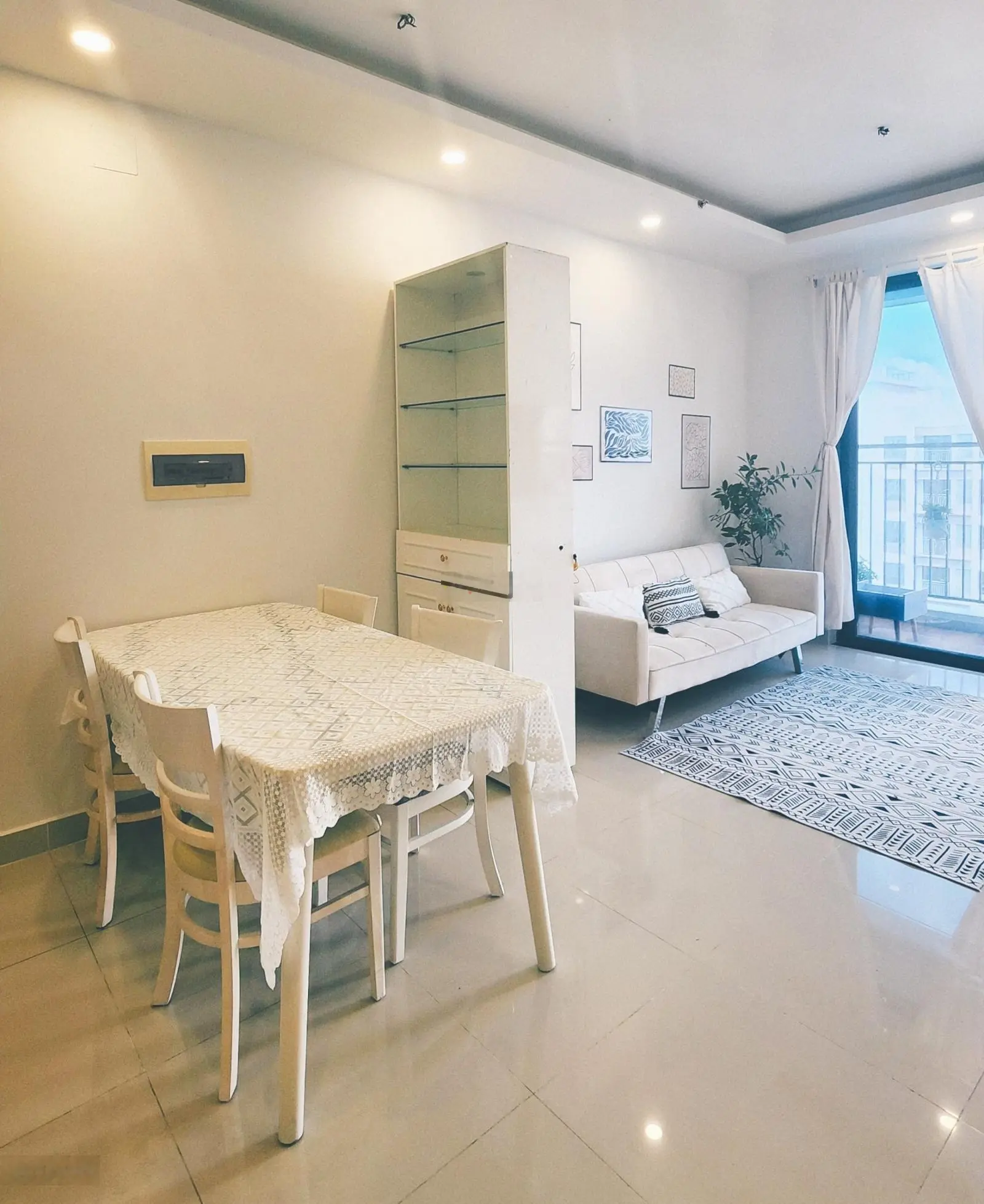 BÁN NGAY CH Q7 BOULEVARD 2PN2WC GIÁ 2,4 TỶ, ĐẦU TƯ SINH LỜI. THIỆN CHÍ THƯƠNG LƯỢNG. LH: 0911 850 ***