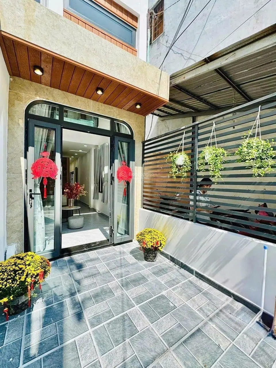 Nhà Nơ Trang Long 37m2, hẻm xe tải, giá bán 4 tỷ 950 thương lượng. Liên hệ ngay 0906 435 138