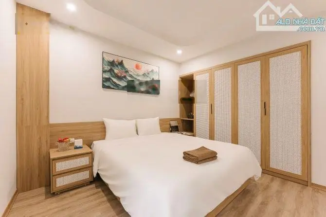 Gấp! bán trước tết âm lịch - toà nhà apartment 8 tầng, tm 10m phố linh lang ba đình 150tr/