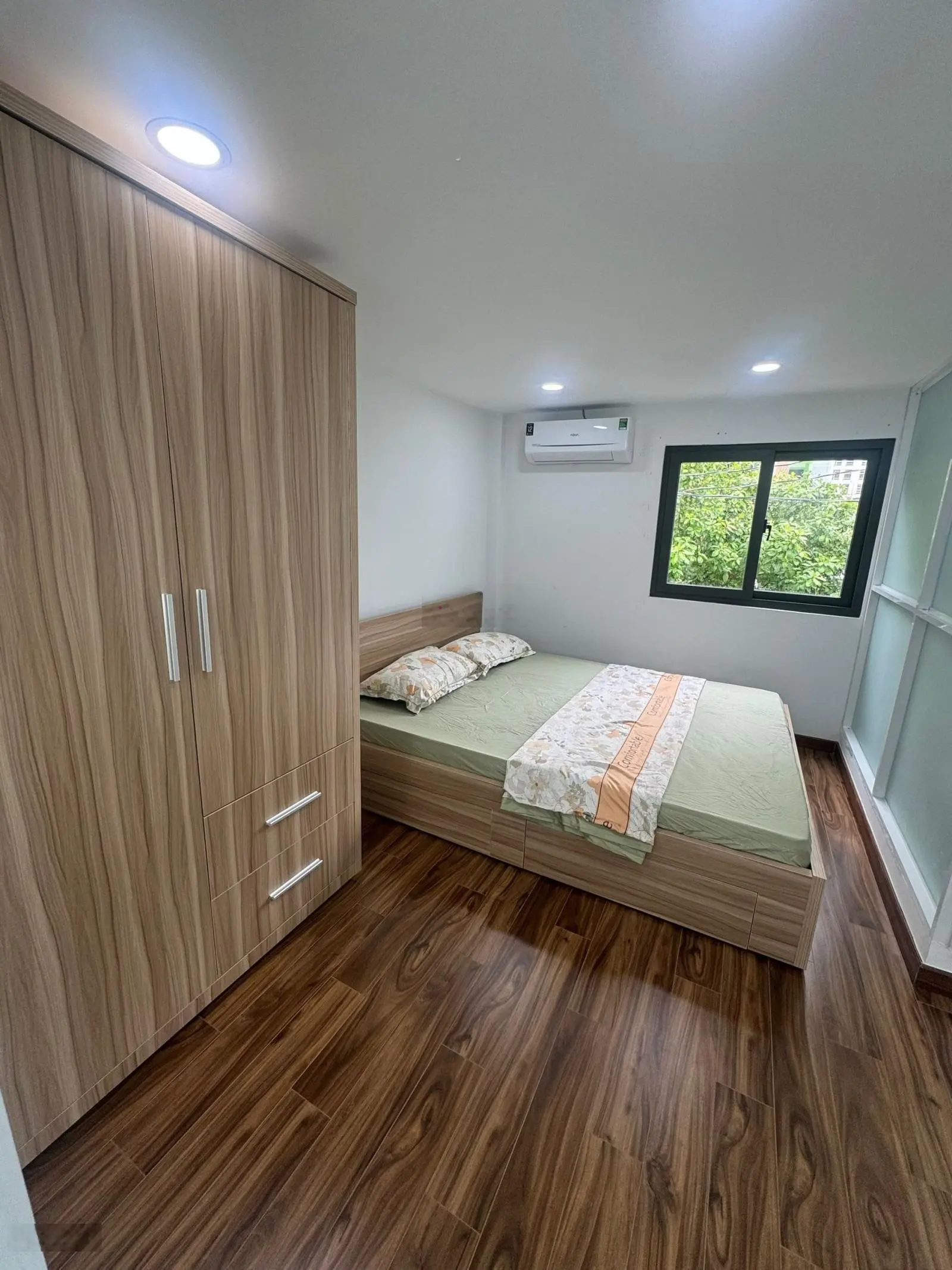 Bán CHDV đường Nơ Trang Long nhà 100m2 nhà 15 phòng giá bán 10 tỷ