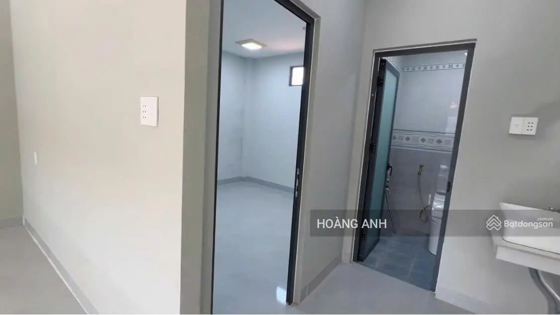 Cần bán căn nhà 1 trệt 1 lầu trung tâm thị xã trảng bàng giá 1 tỷ 525 shr